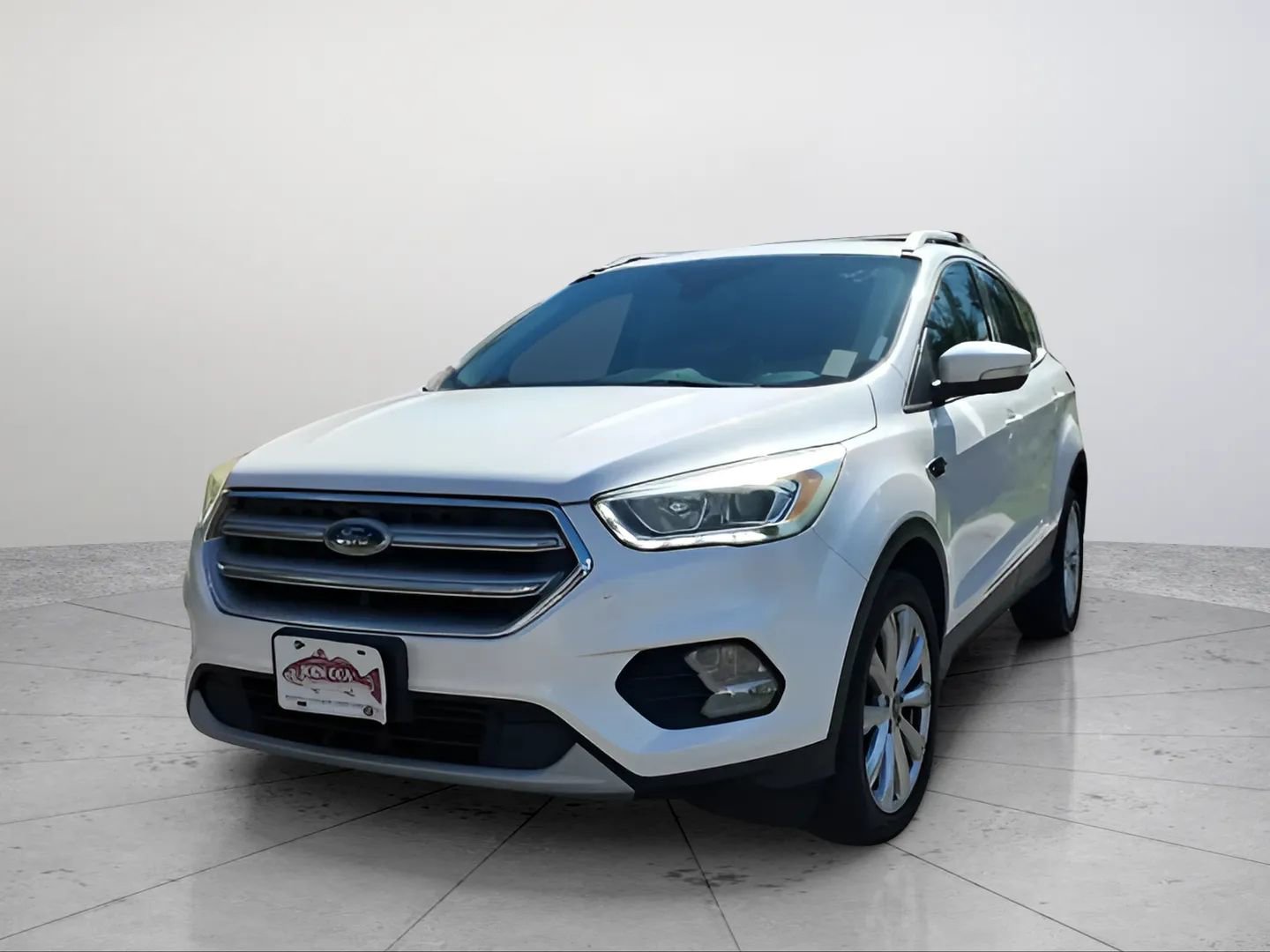 Used 2017 Ford Escape Titanium image 1