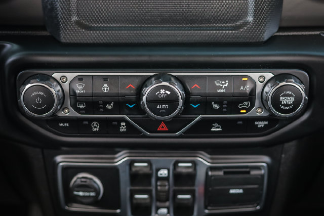 Used 2020 Jeep Gladiator Sport w/ Quick Order Package 24S AWD/4WD image 50