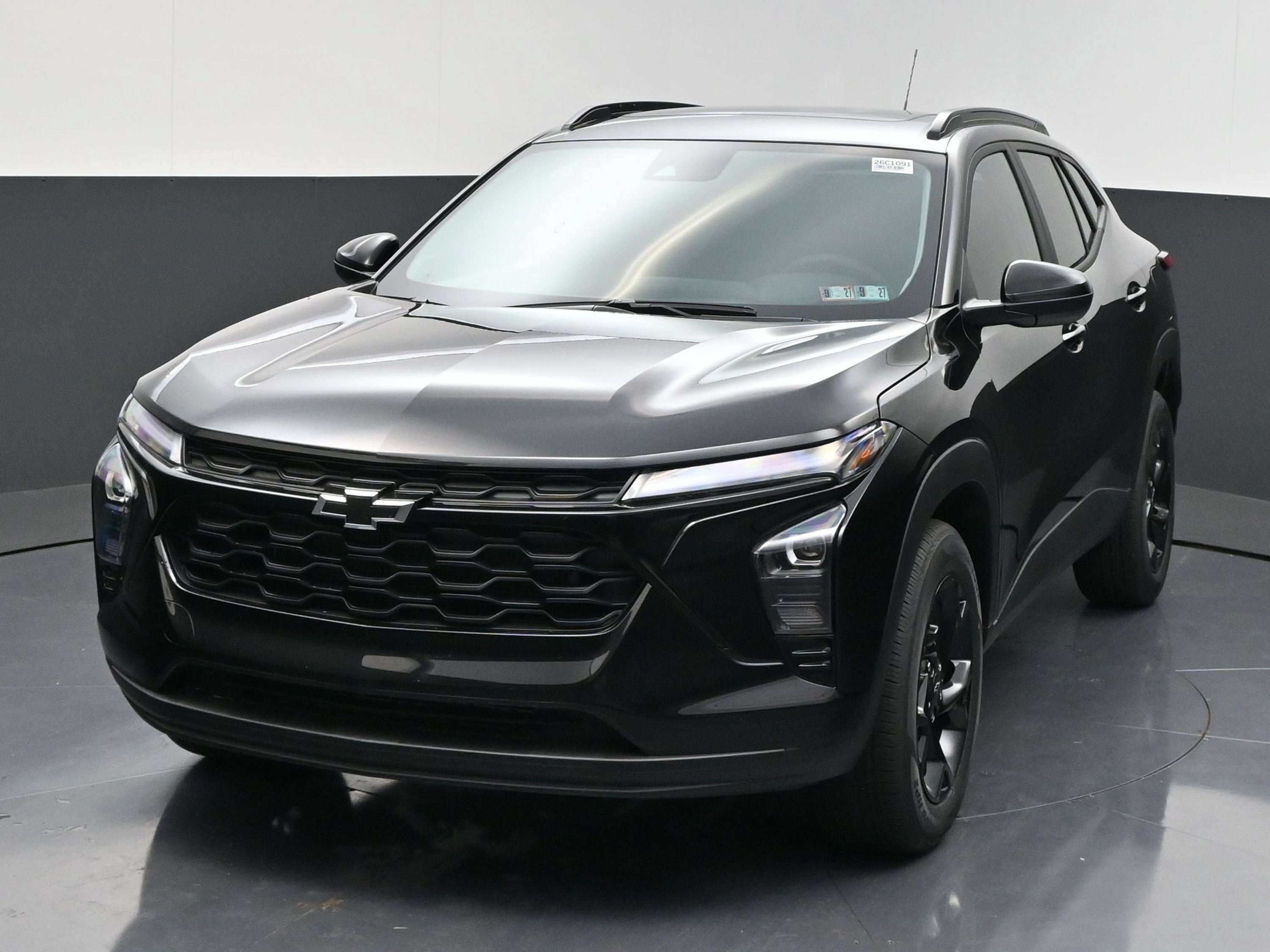 New 2026 Chevrolet Trax LT w/ Sunroof Package FWD image 4