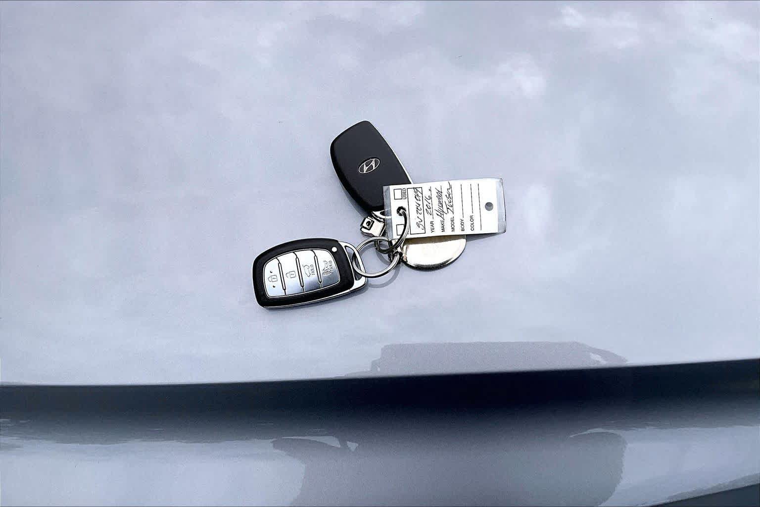 Used 2026 Hyundai Elantra SE FWD image 14