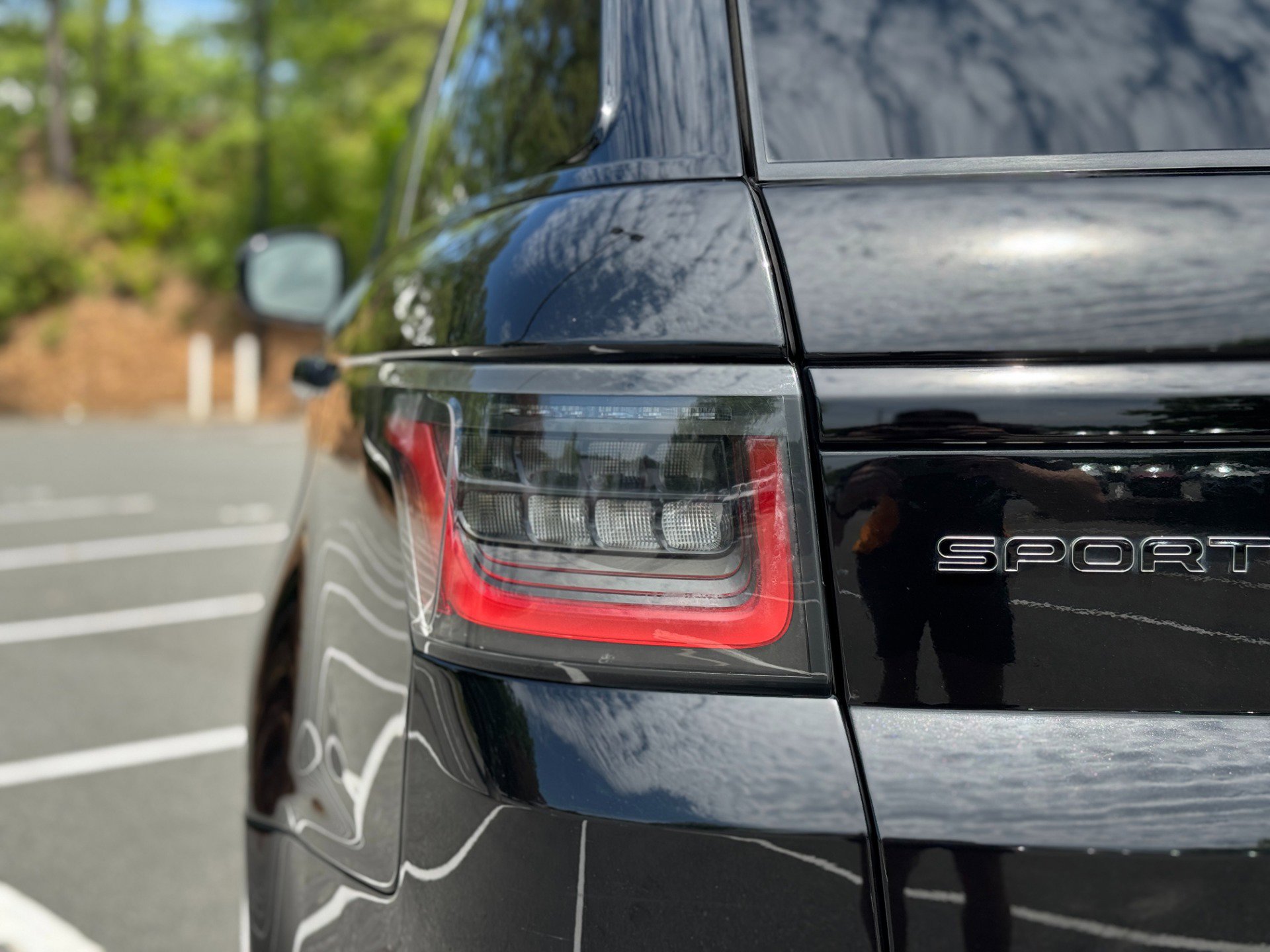 Used 2018 Land Rover Range Rover Sport HSE Dynamic AWD/4WD image 19