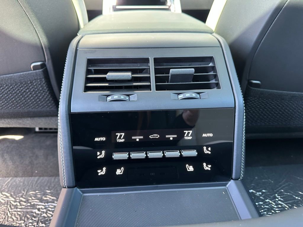 Used 2026 Porsche Panamera image 38