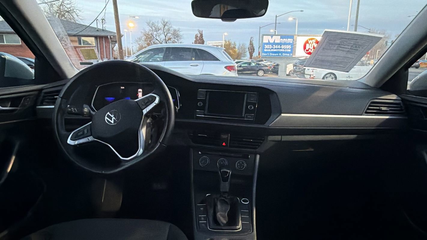 Used 2024 Volkswagen Jetta S image 11