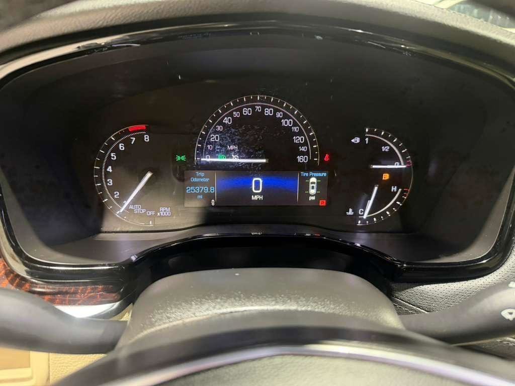 Used 2018 Cadillac XT5 Luxury w/ Driver Awareness Package image 20