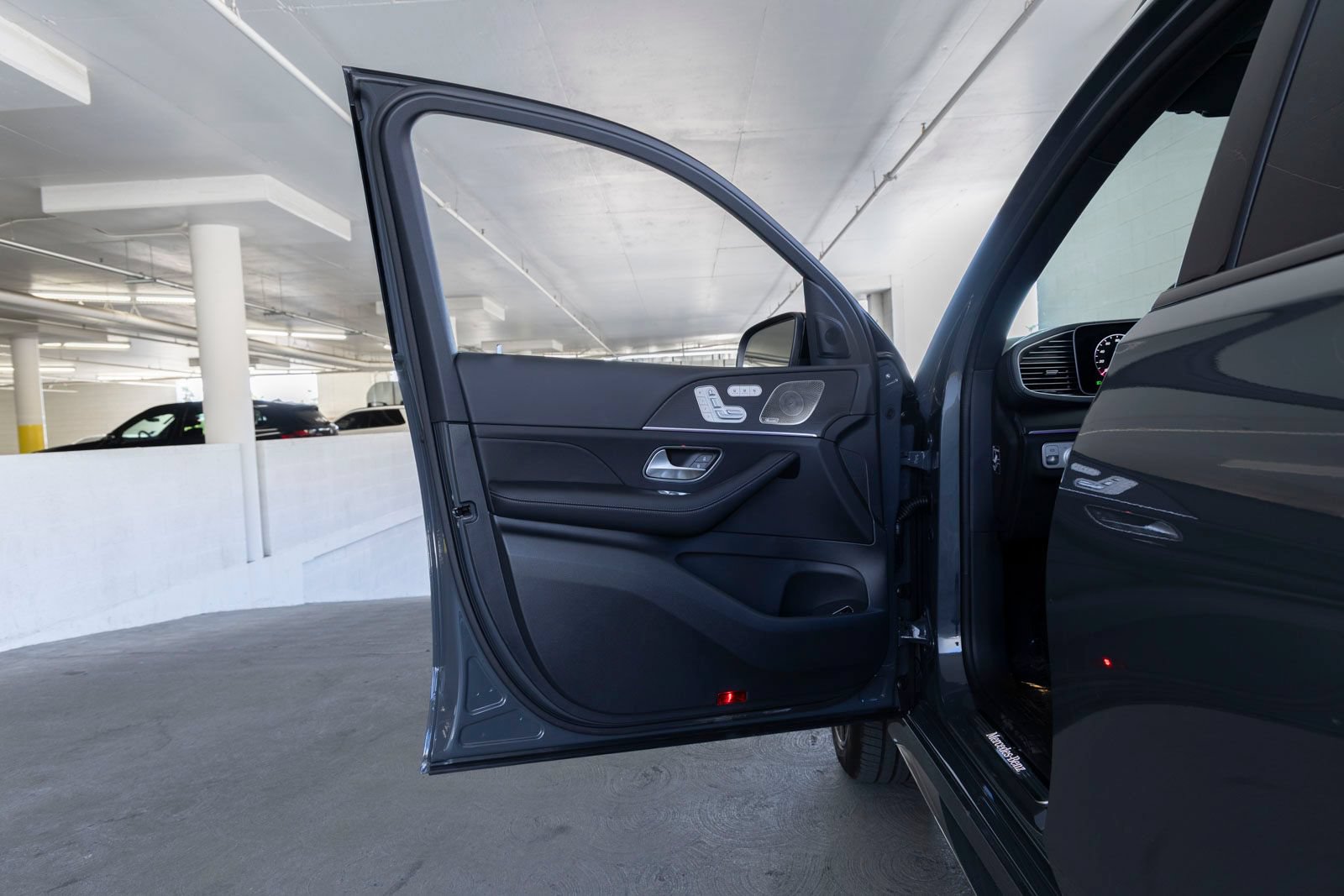 Used 2026 Mercedes-Benz GLS 450 4MATIC image 12