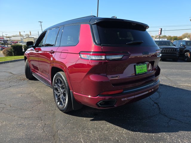 Used 2025 Jeep Grand Cherokee L Summit AWD/4WD image 5