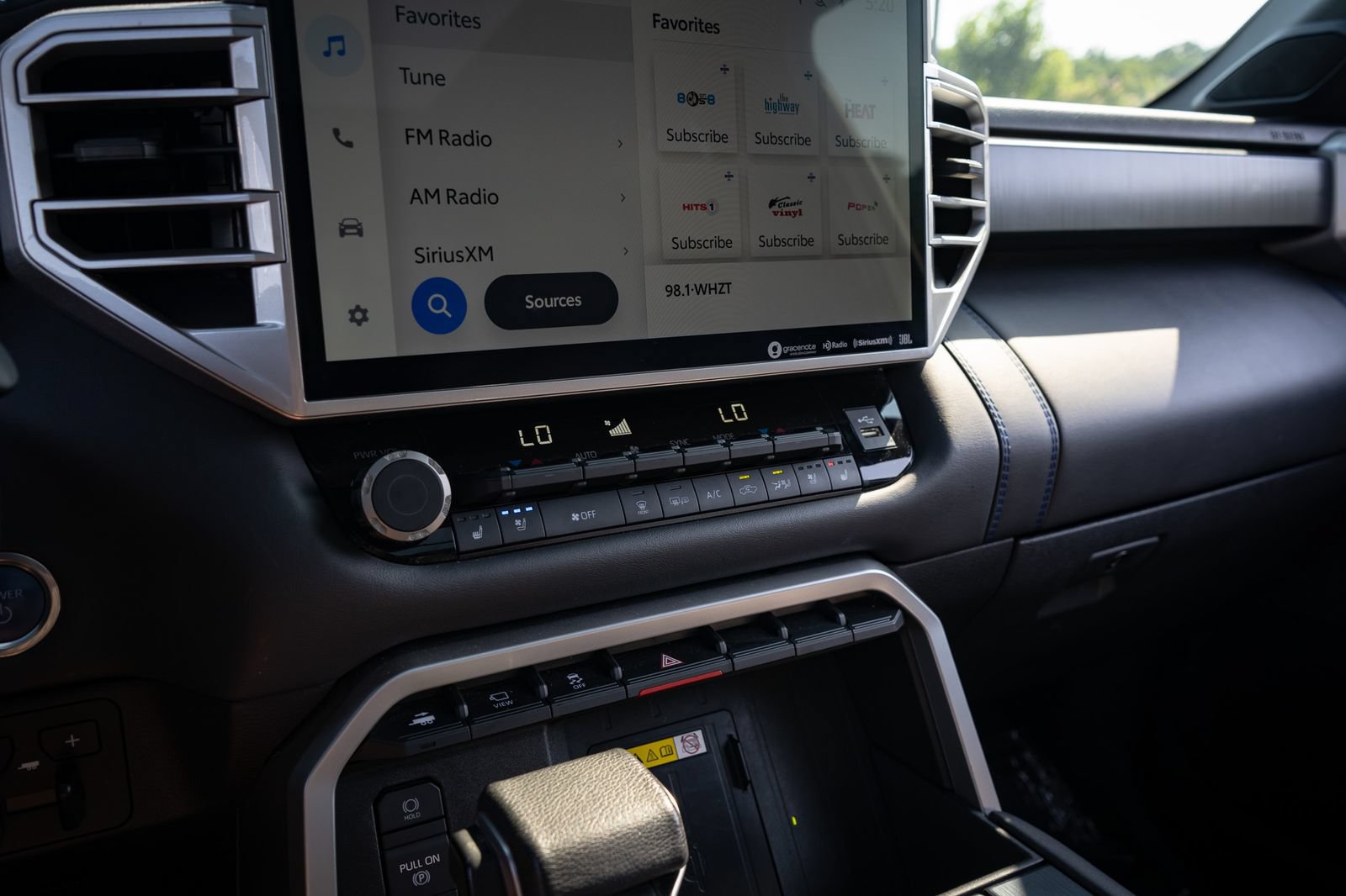 Used 2023 Toyota Tundra Platinum AWD/4WD image 26