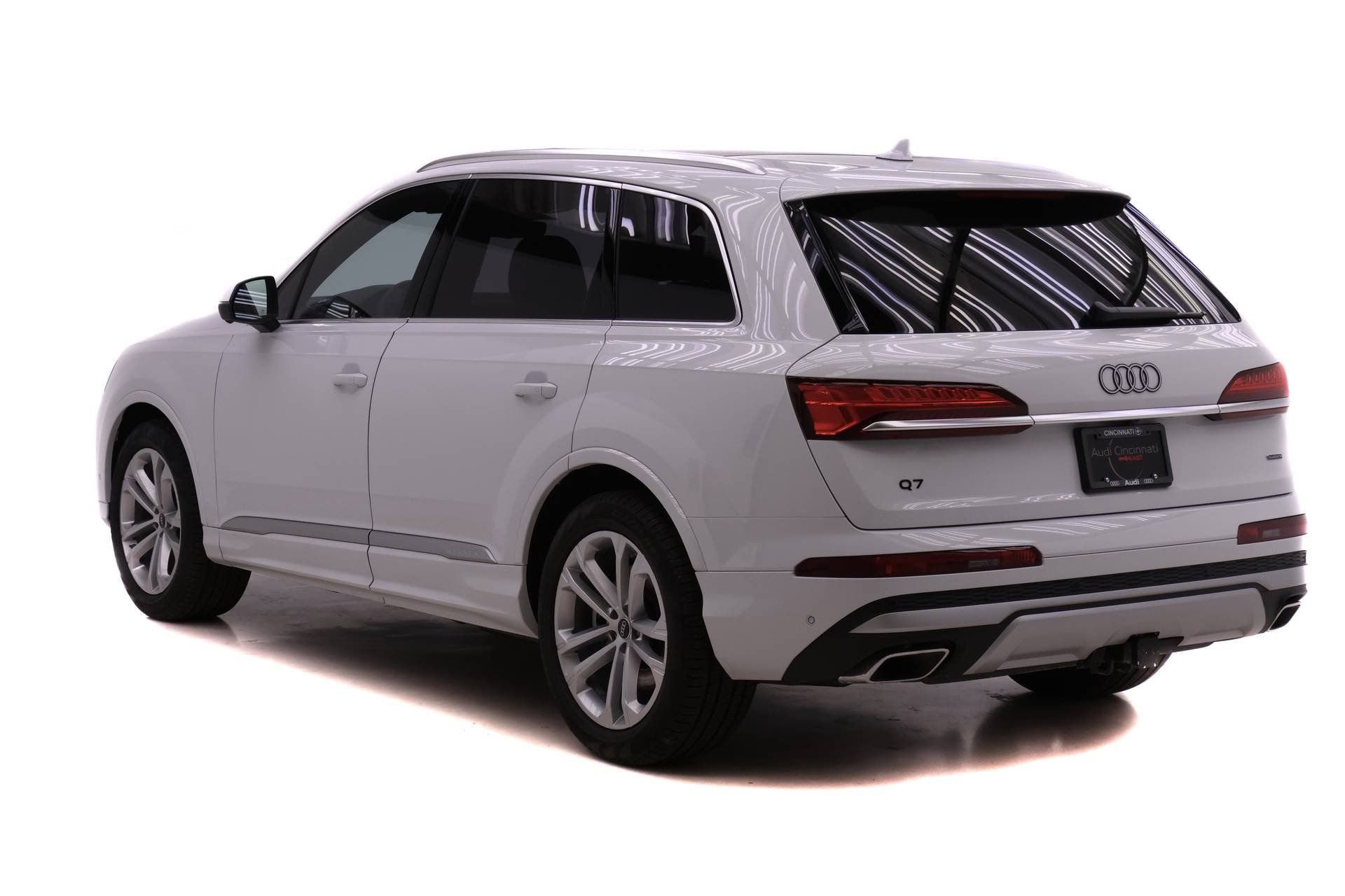 Used 2026 Audi Q7 3.0T Premium Plus w/ Premium Plus Package AWD/4WD image 5