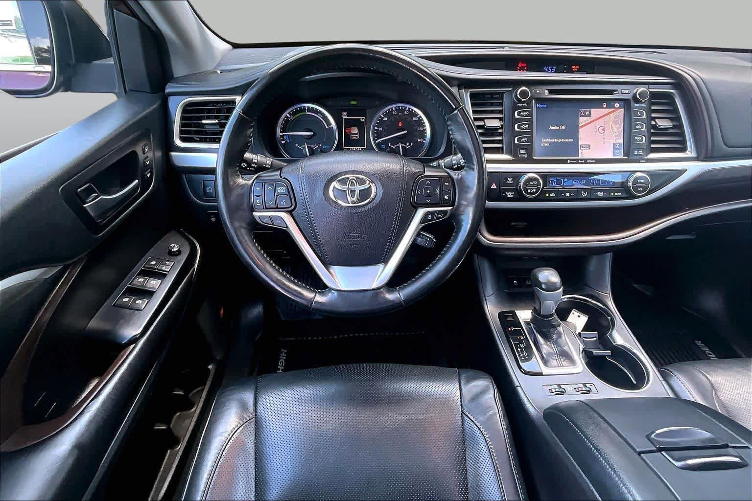 Used 2019 Toyota Highlander Limited Platinum AWD/4WD image 6