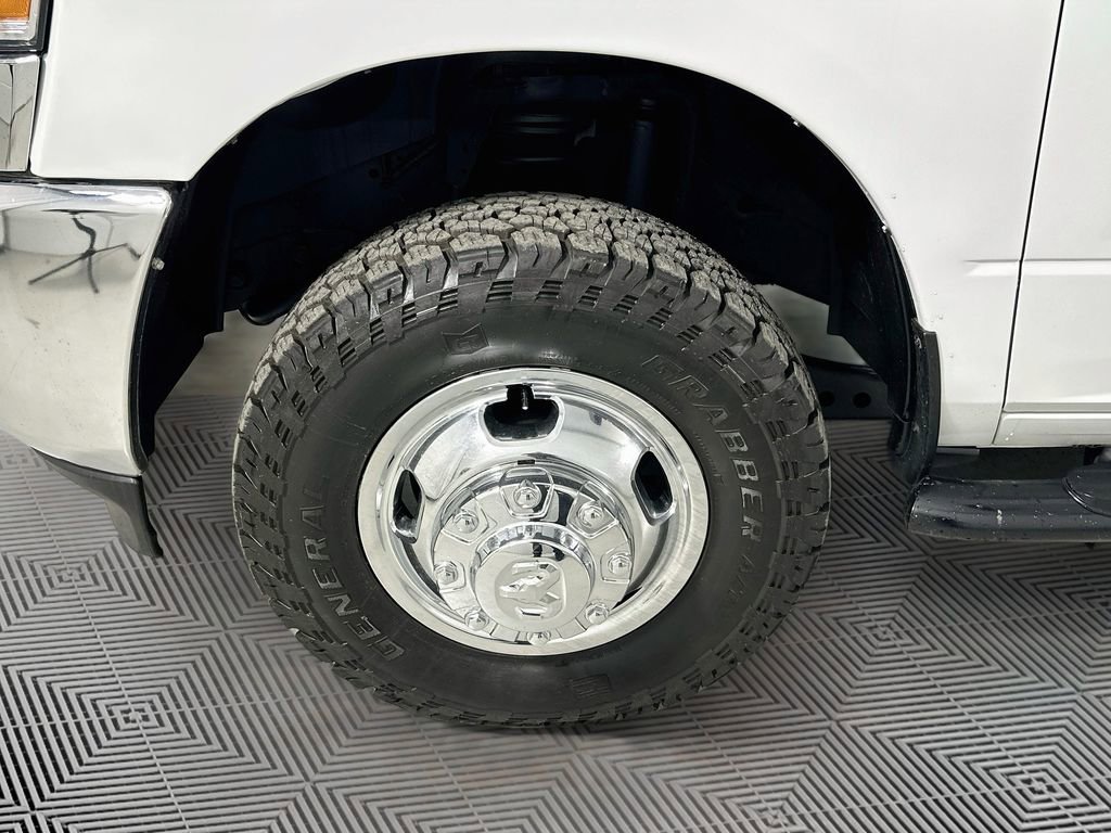 Used 2024 RAM 3500 SLT w/ Quick Order Package 2YG SLT AWD/4WD image 25