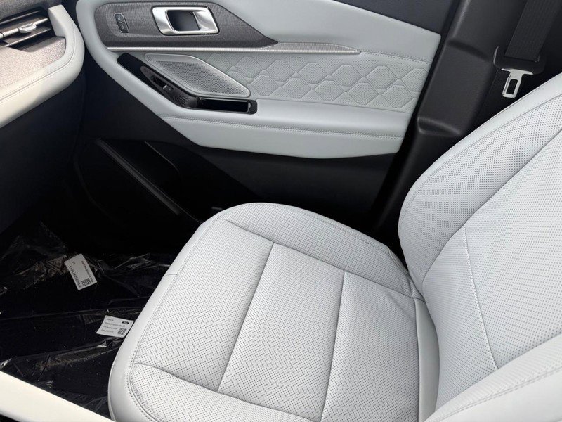 New 2026 Ford Explorer Platinum w/ LUX Leather Package image 20