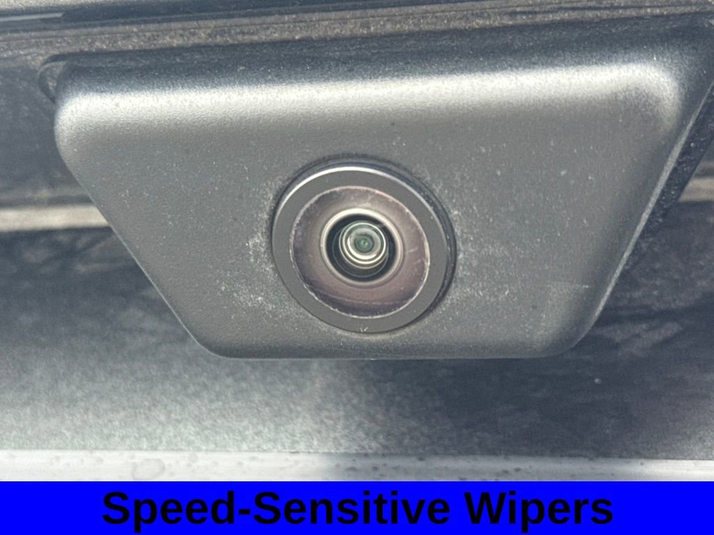 Used 2020 Ford Escape SE image 24