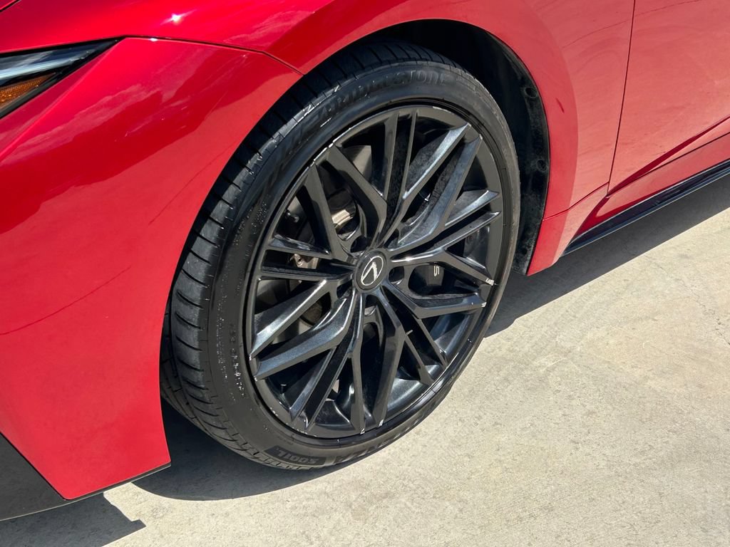 Used 2023 Lexus IS 500 RWD image 9