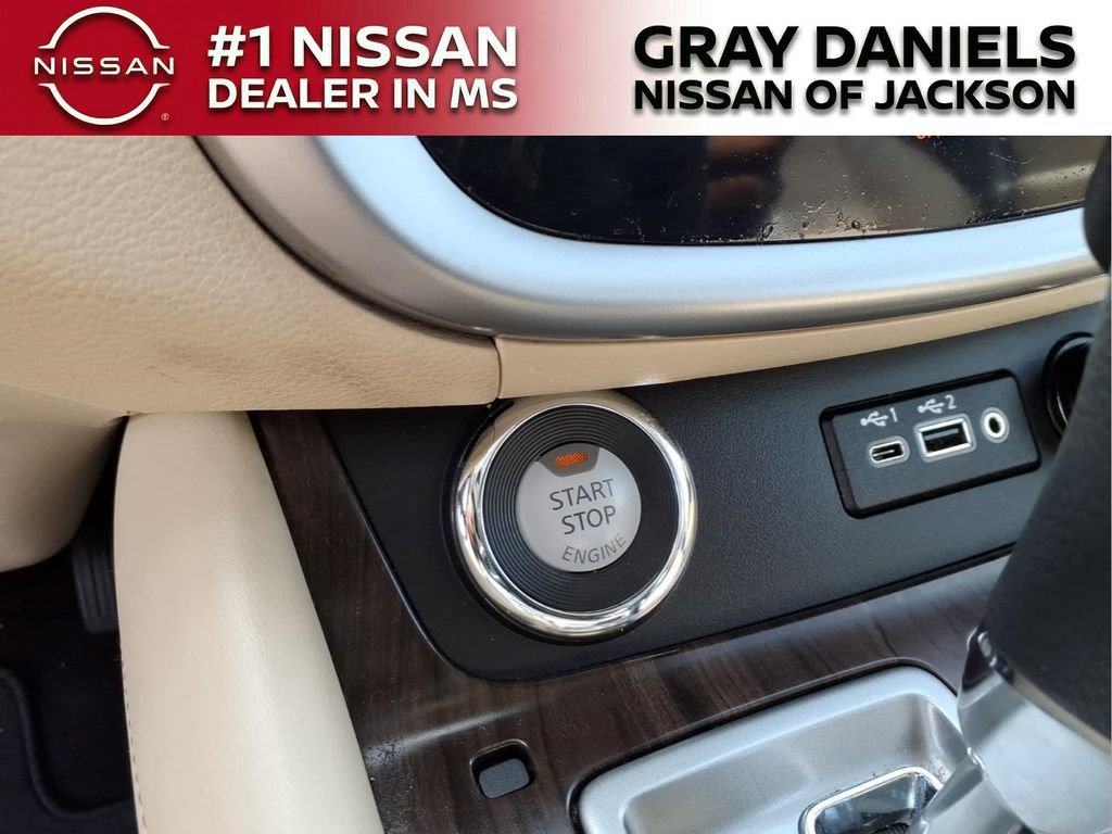 Used 2022 Nissan Murano Platinum w/ Cargo Package AWD/4WD image 16