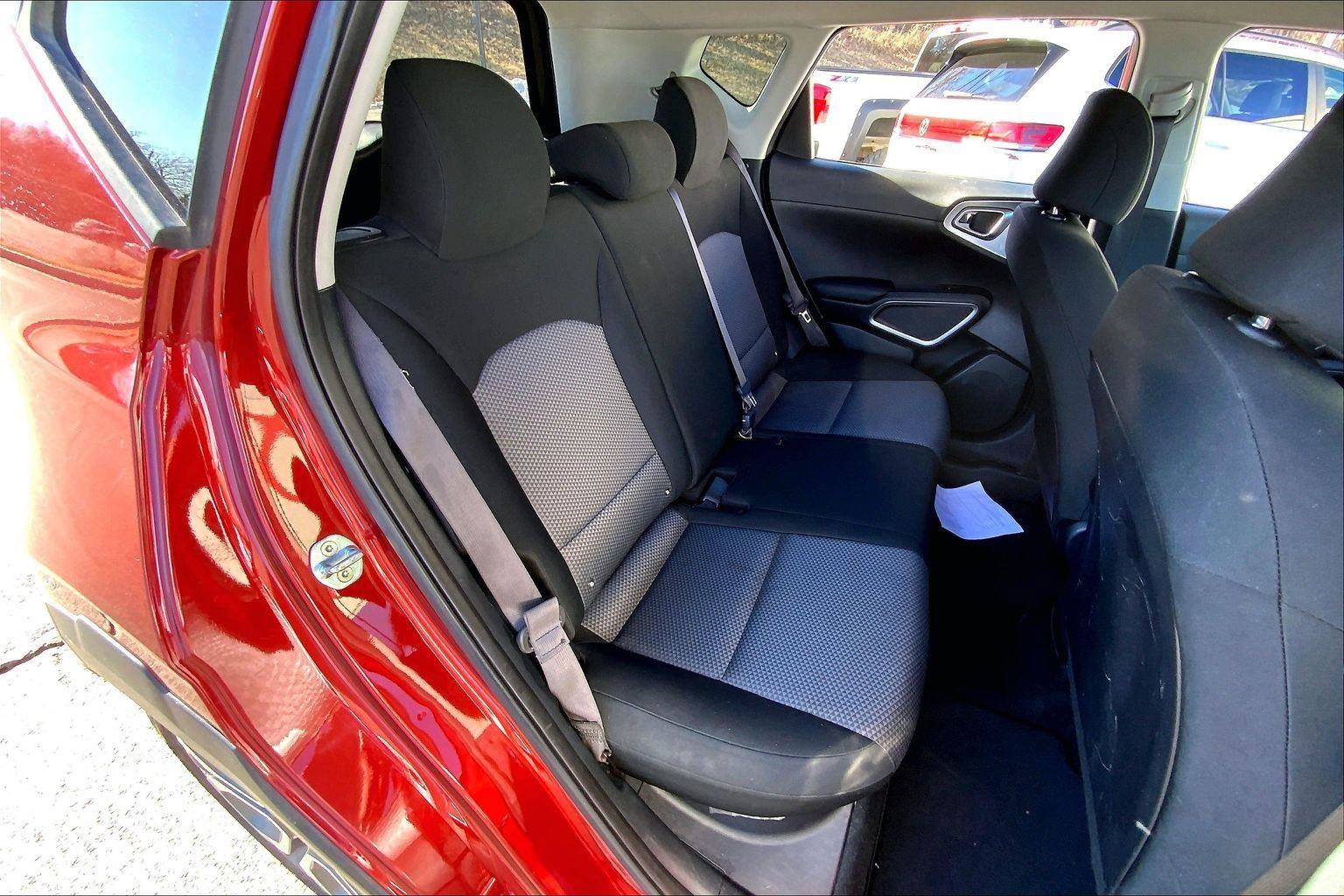 Used 2022 Kia Soul X-Line image 22