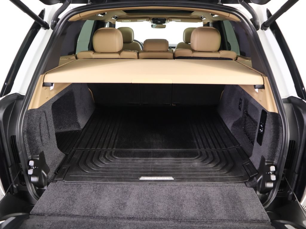 Used 2024 Land Rover Range Rover SE AWD/4WD image 28