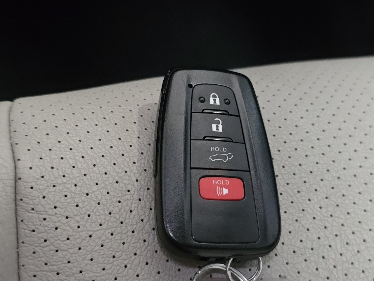 Certified 2024 Toyota RAV4 XLE w/ Convenience Package FWD image 32