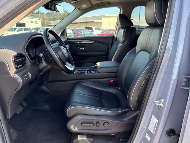 Used 2024 Honda Pilot Elite image 17
