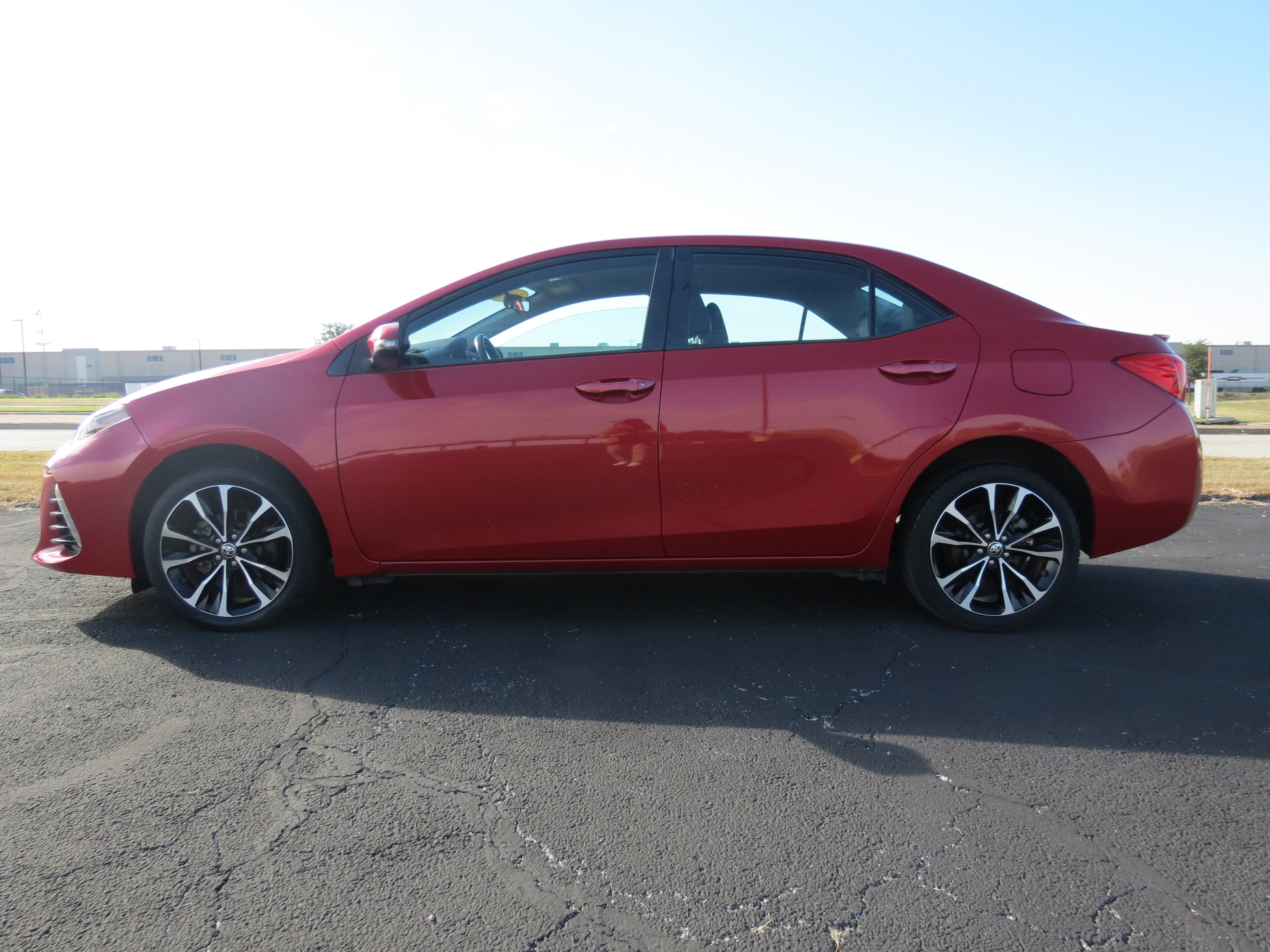 Used 2017 Toyota Corolla SE image 3