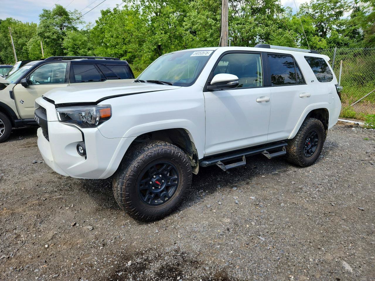 Used 2024 Toyota 4Runner SR5 Premium w/ Moonroof Package AWD/4WD image 3