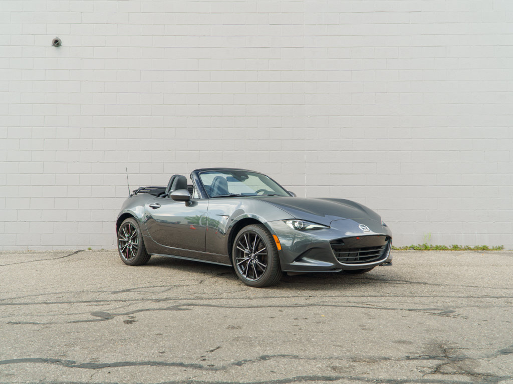 Used 2024 MAZDA MX-5 Miata Grand Touring w/ Weather Package RWD image 10