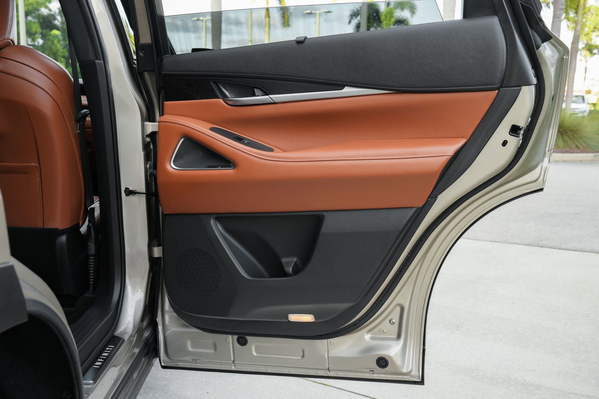 Used 2025 INFINITI QX60 Autograph w/ Cargo Package image 33