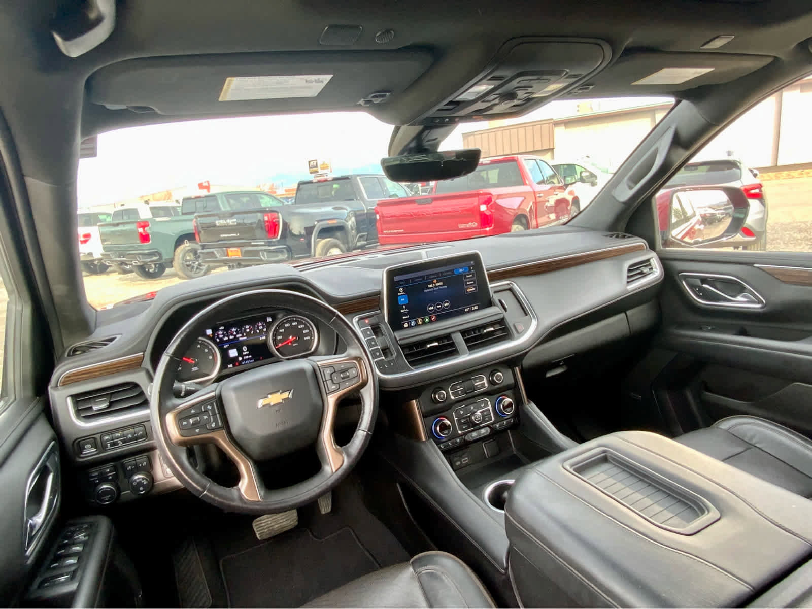 Used 2021 Chevrolet Suburban High Country image 36