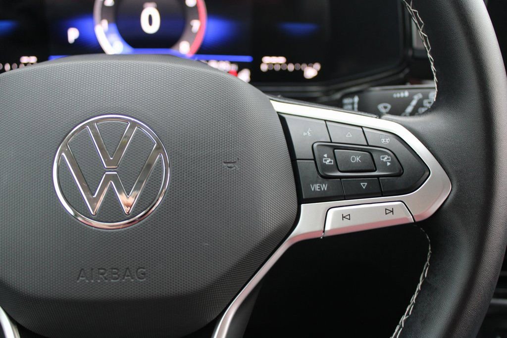 Certified 2025 Volkswagen Taos S image 12