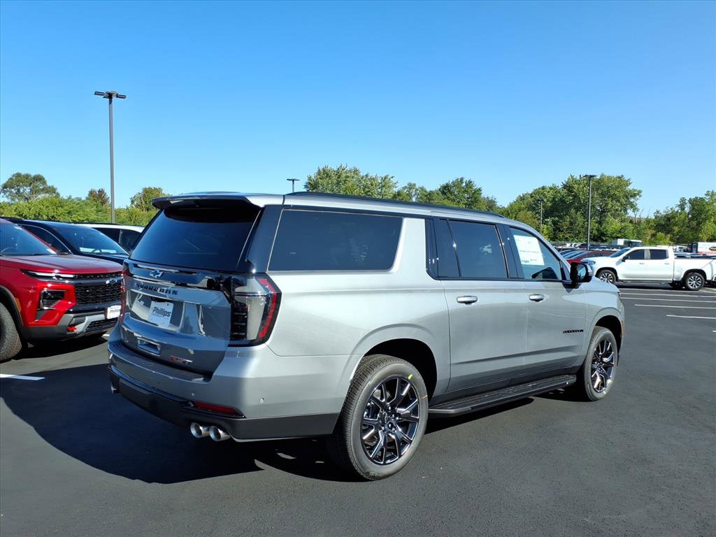 New 2026 Chevrolet Suburban RST w/ Advanced Technology Package image 3