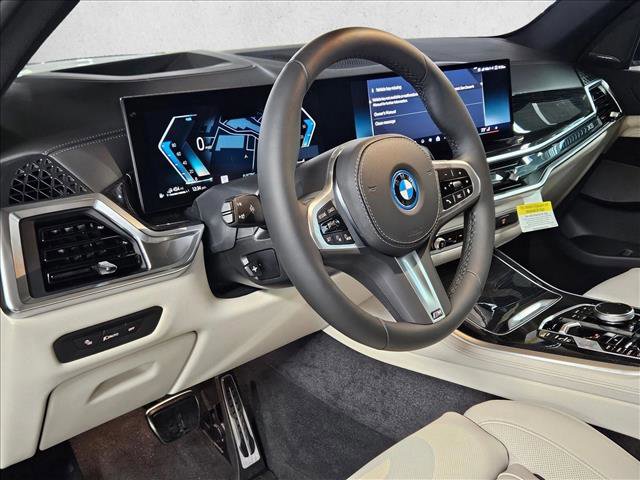 New 2026 BMW X5 xDrive50e w/ M Sport Package image 3