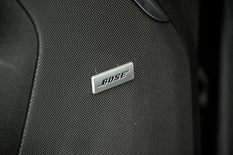 Used 2021 GMC Yukon XL Denali w/ Denali Premium Package AWD/4WD image 13