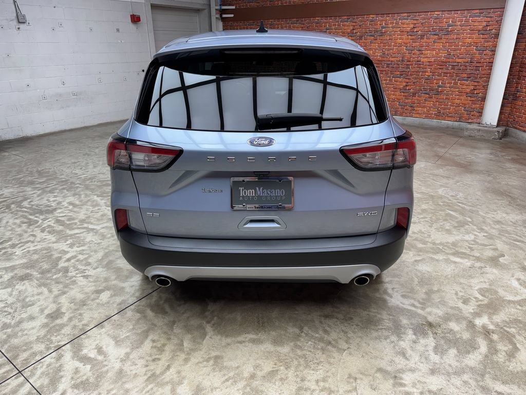 Used 2022 Ford Escape SE AWD/4WD image 3