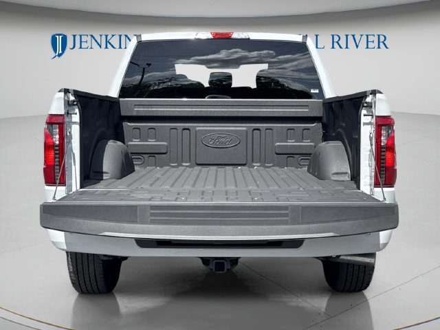 Used 2026 Ford F150 XLT w/ XLT Black Appearance Package RWD image 18