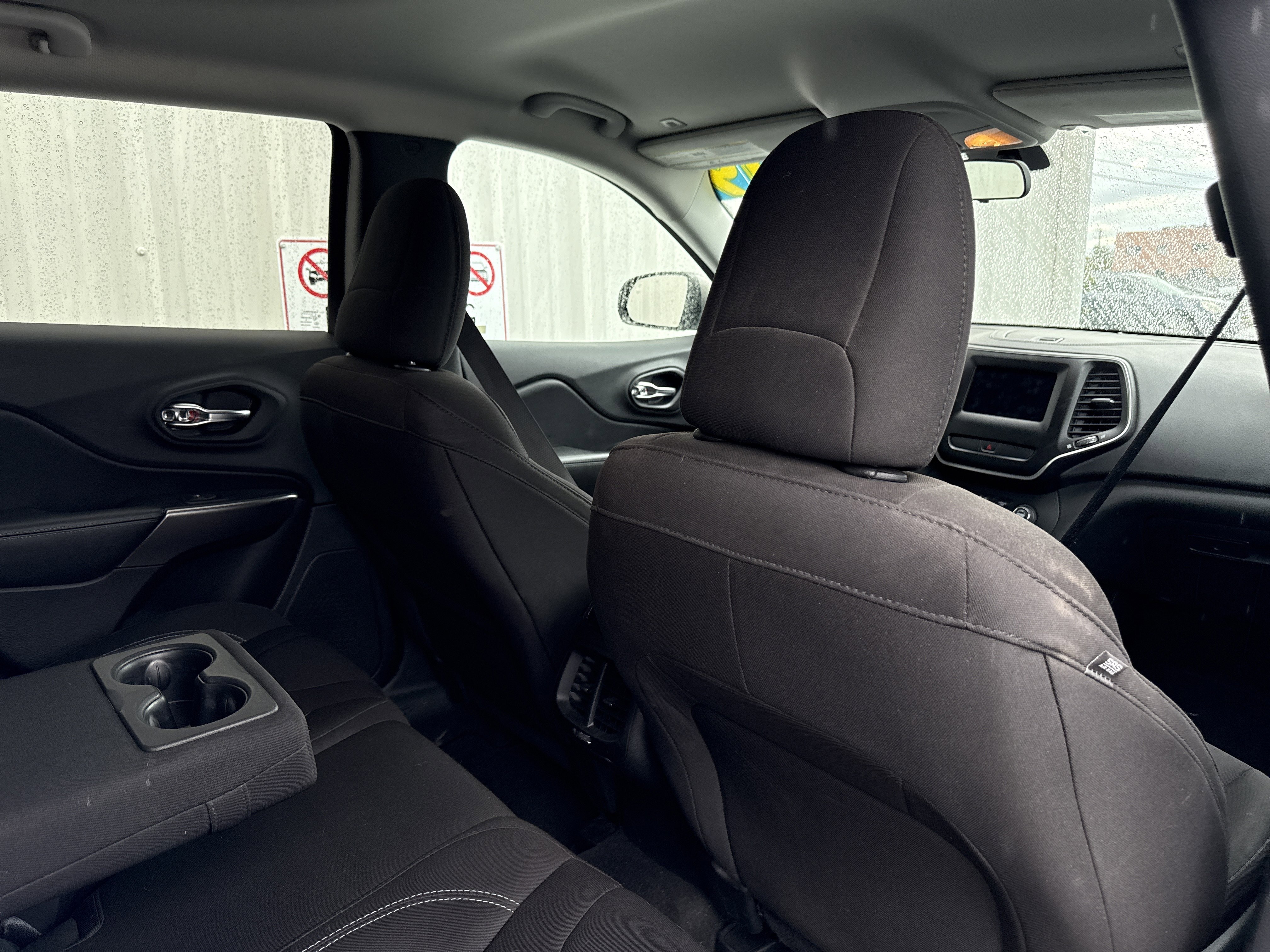 Used 2019 Jeep Cherokee Latitude w/ Popular Appearance Group image 47