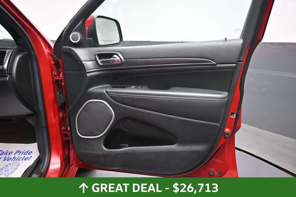 Used 2014 Jeep Grand Cherokee SRT8 w/ Luxury Group II AWD/4WD image 18