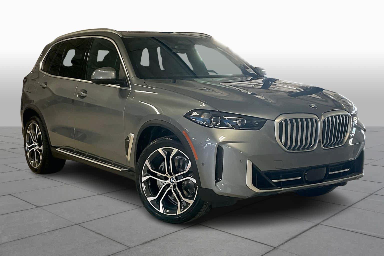 Used 2026 BMW X5 sDrive40i w/ Climate Comfort Package RWD image 2
