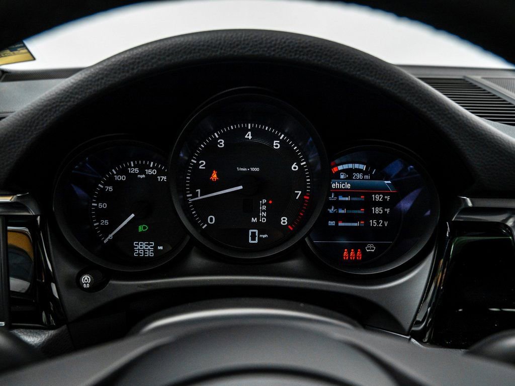 Used 2025 Porsche Macan image 15