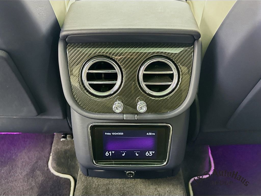 Used 2022 Bentley Bentayga AWD/4WD image 31