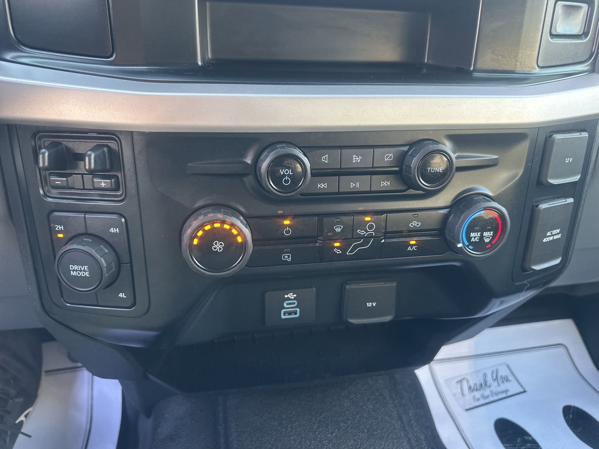 Used 2023 Ford F350 XLT image 27