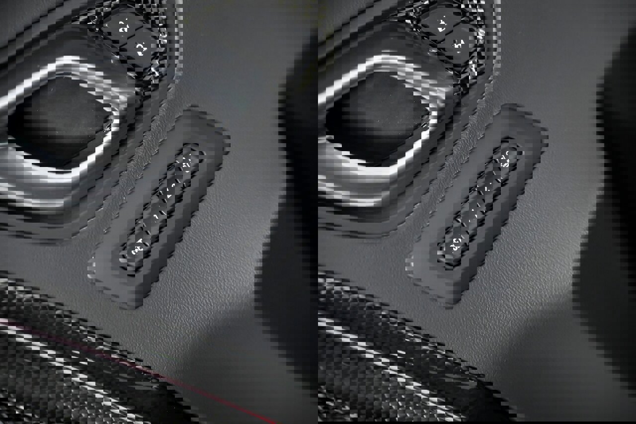 Used 2018 Chevrolet Camaro ZL1 image 20