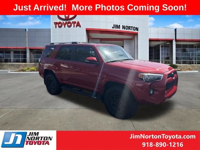 Used 2023 Toyota 4Runner SR5 Premium w/ Moonroof Package AWD/4WD image 1
