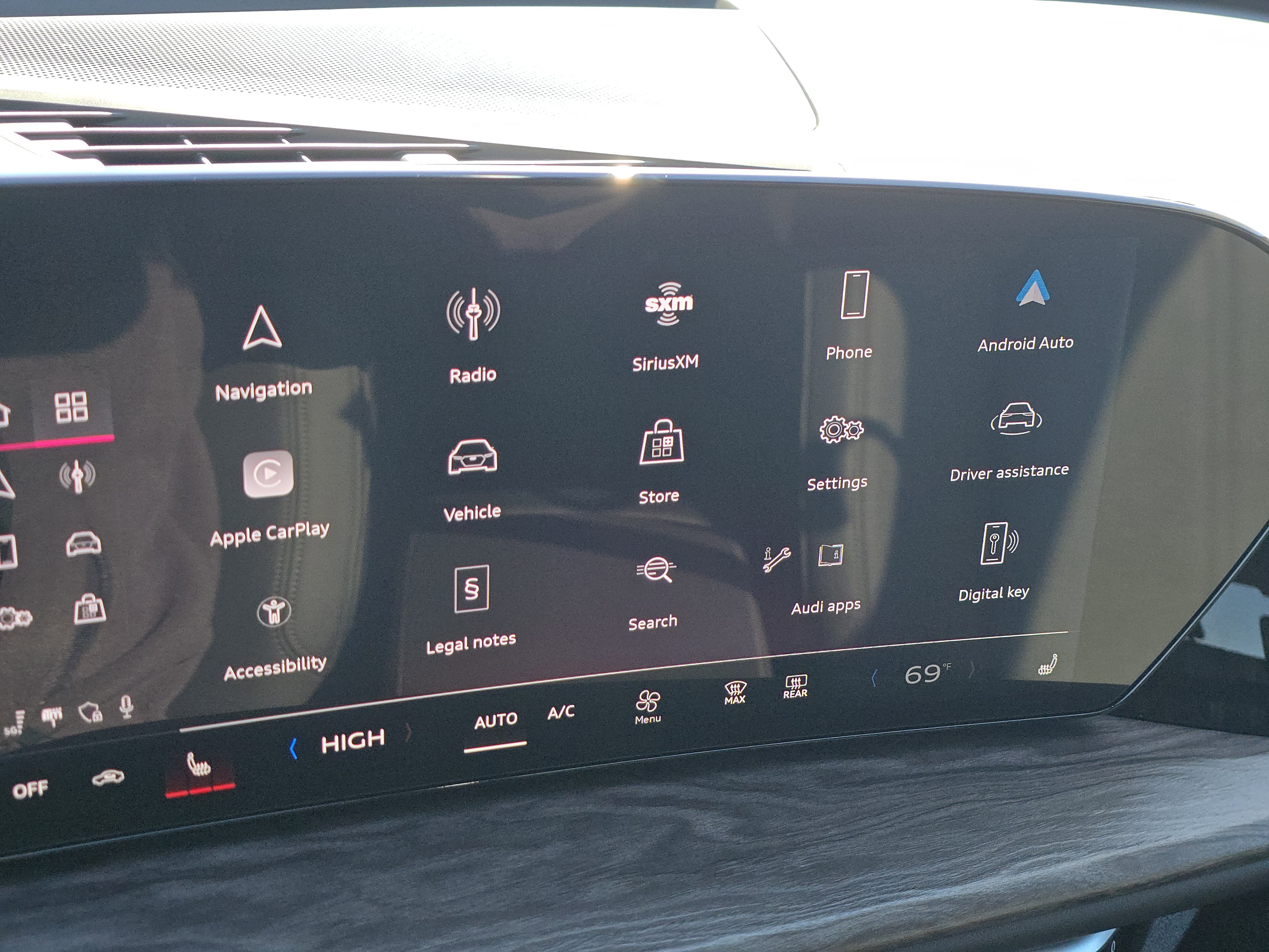 Certified 2025 Audi Q5 Premium w/ Convenience Package image 11