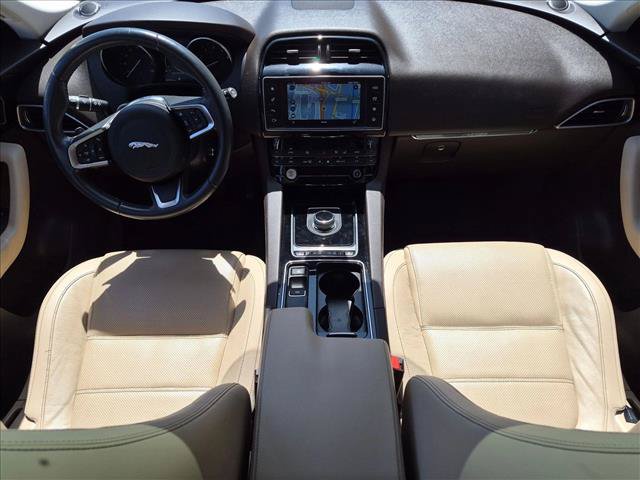 Used 2018 Jaguar F-PACE Prestige AWD/4WD image 16