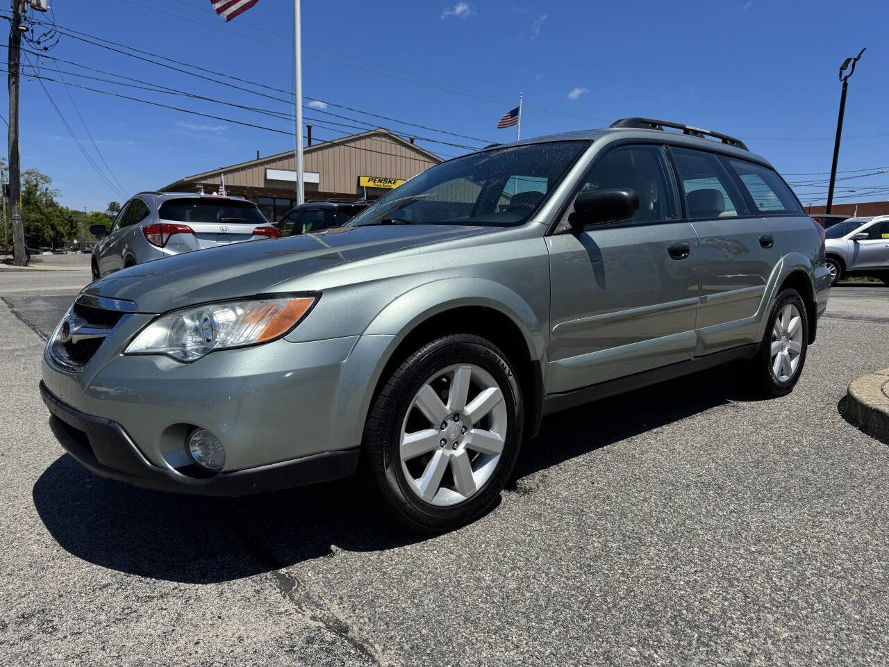 Used 2009 Subaru Outback 2.5i Special Edition AWD/4WD image 3