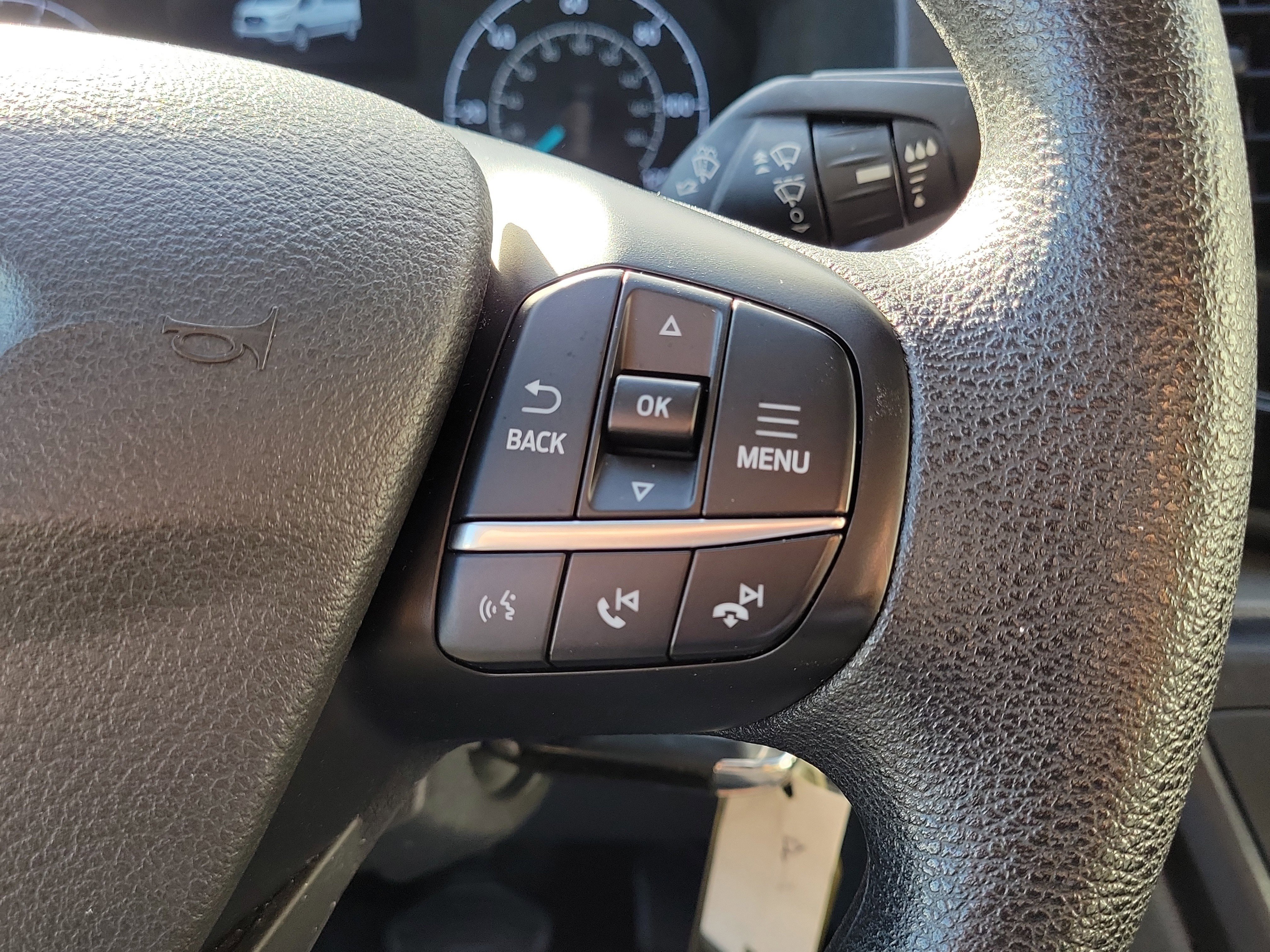 Used 2023 Ford Transit 350 XLT image 23