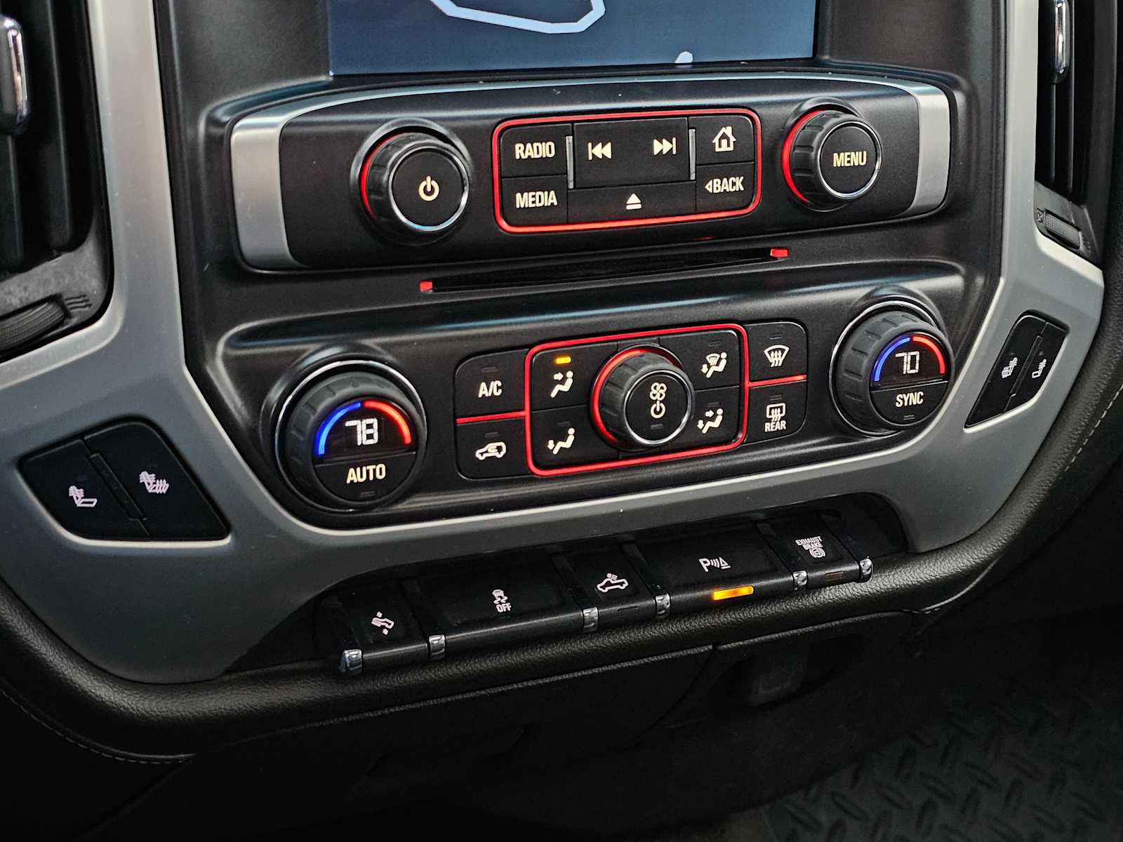 Used 2015 GMC Sierra 3500 SLT w/ Duramax Plus Package image 30