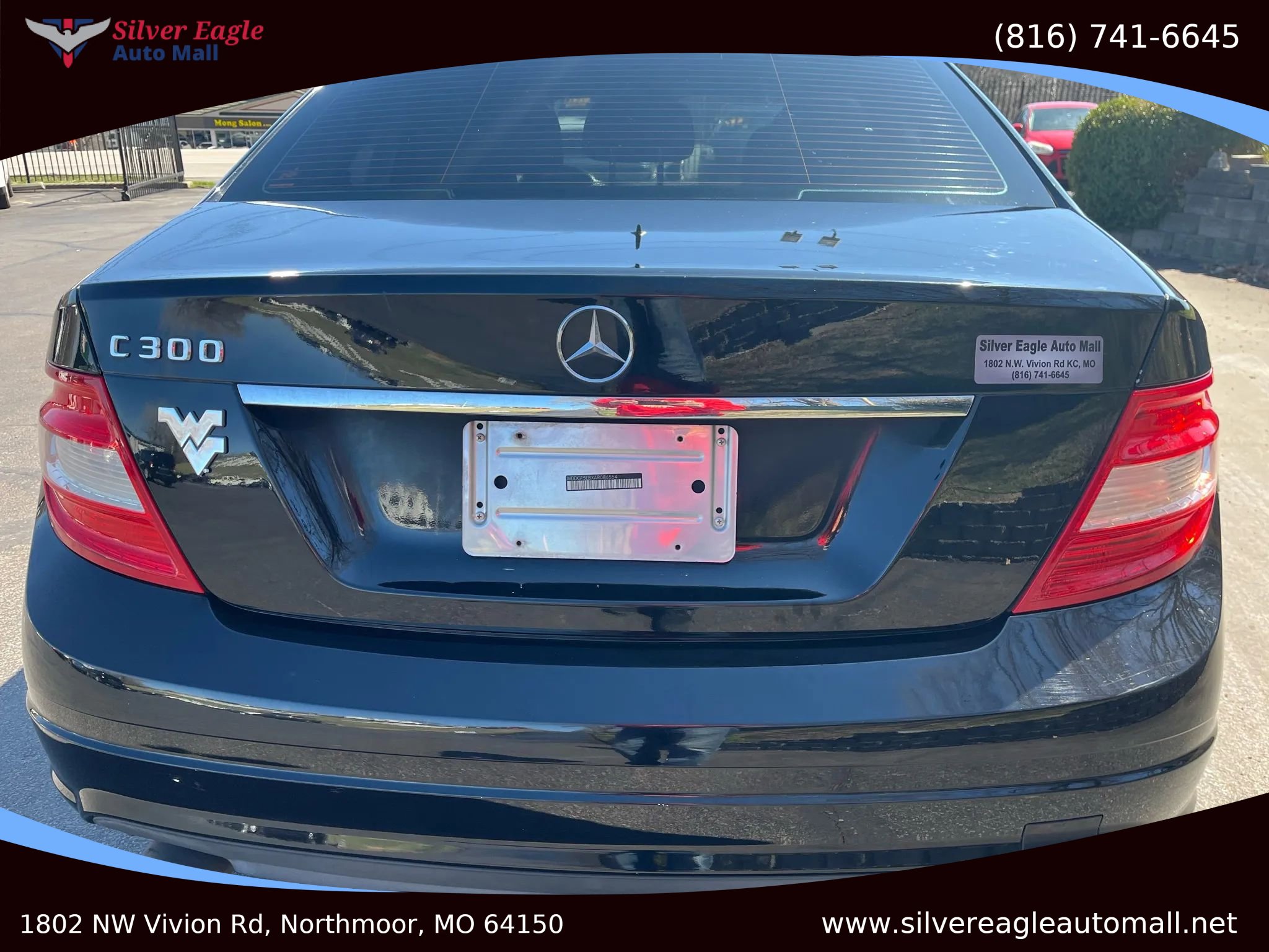Used 2010 Mercedes-Benz C 300 Sedan image 6