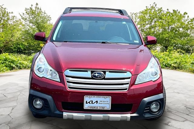 Used 2014 Subaru Outback 2.5i Limited w/ Moonroof Package AWD/4WD image 3