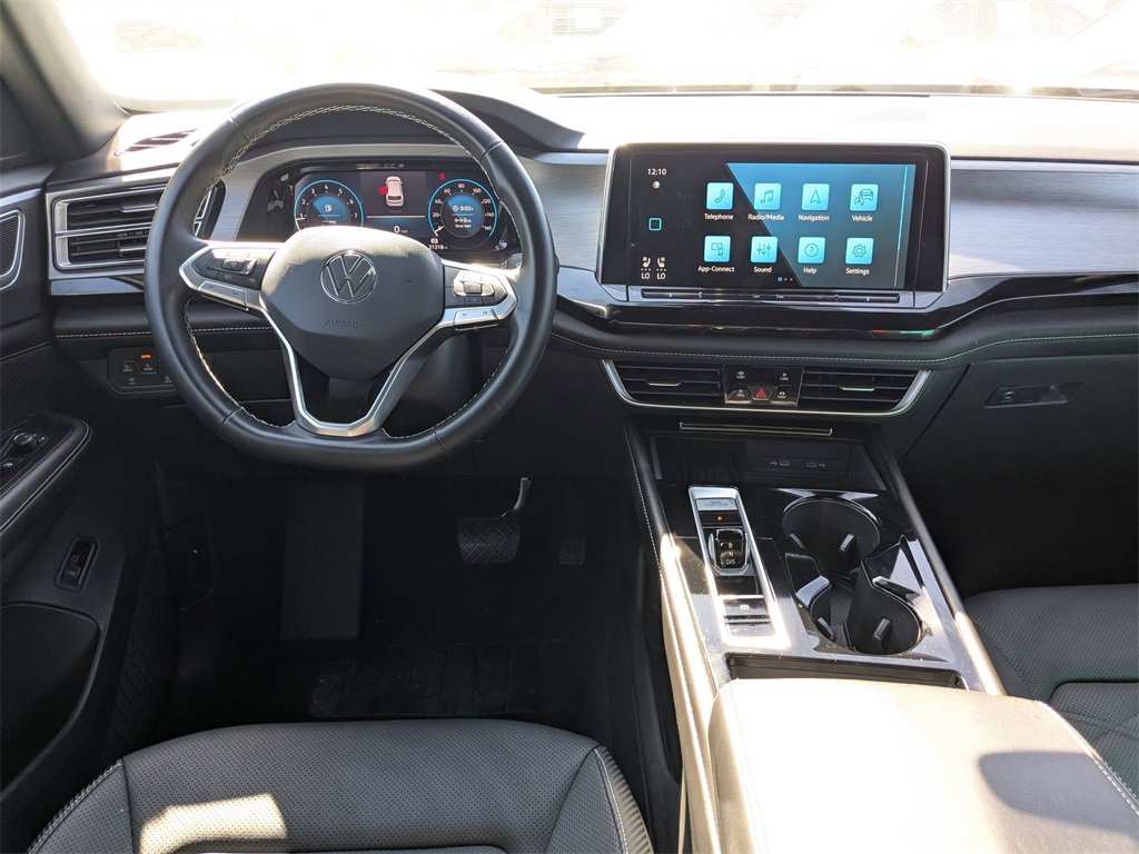 Used 2025 Volkswagen Atlas Cross Sport SE image 27