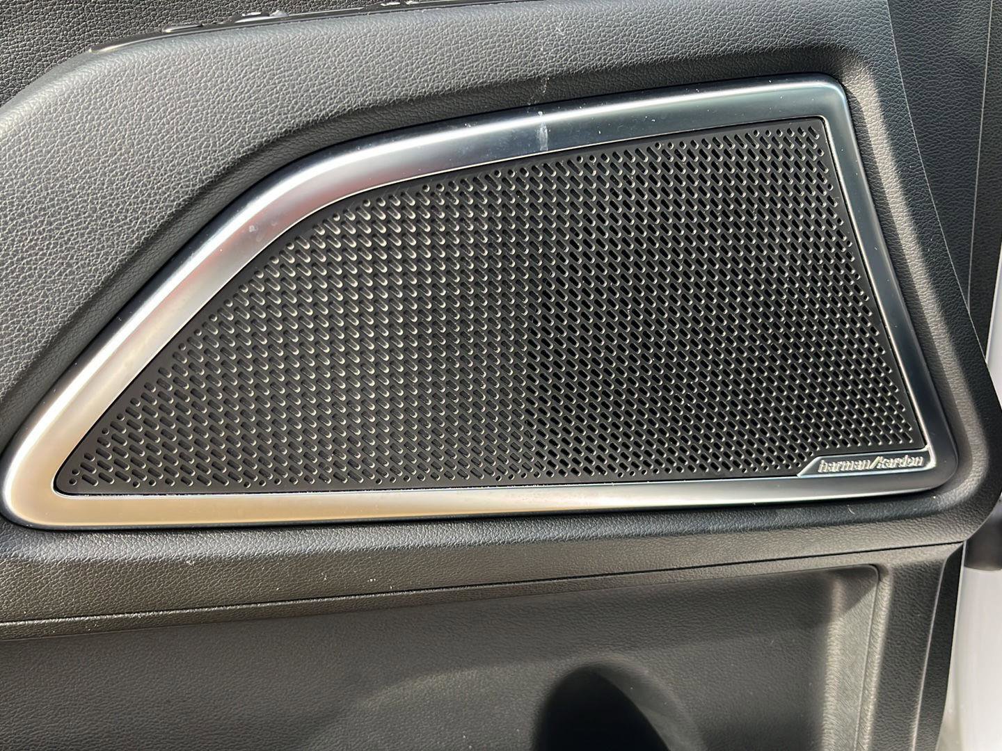 Used 2024 Kia Telluride SX image 11